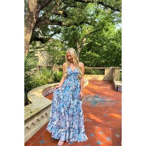 ASTR THE LABEL KITSUNE FLORAL MAXI DRESS BLUE FLORAL cocktail Brunch size S